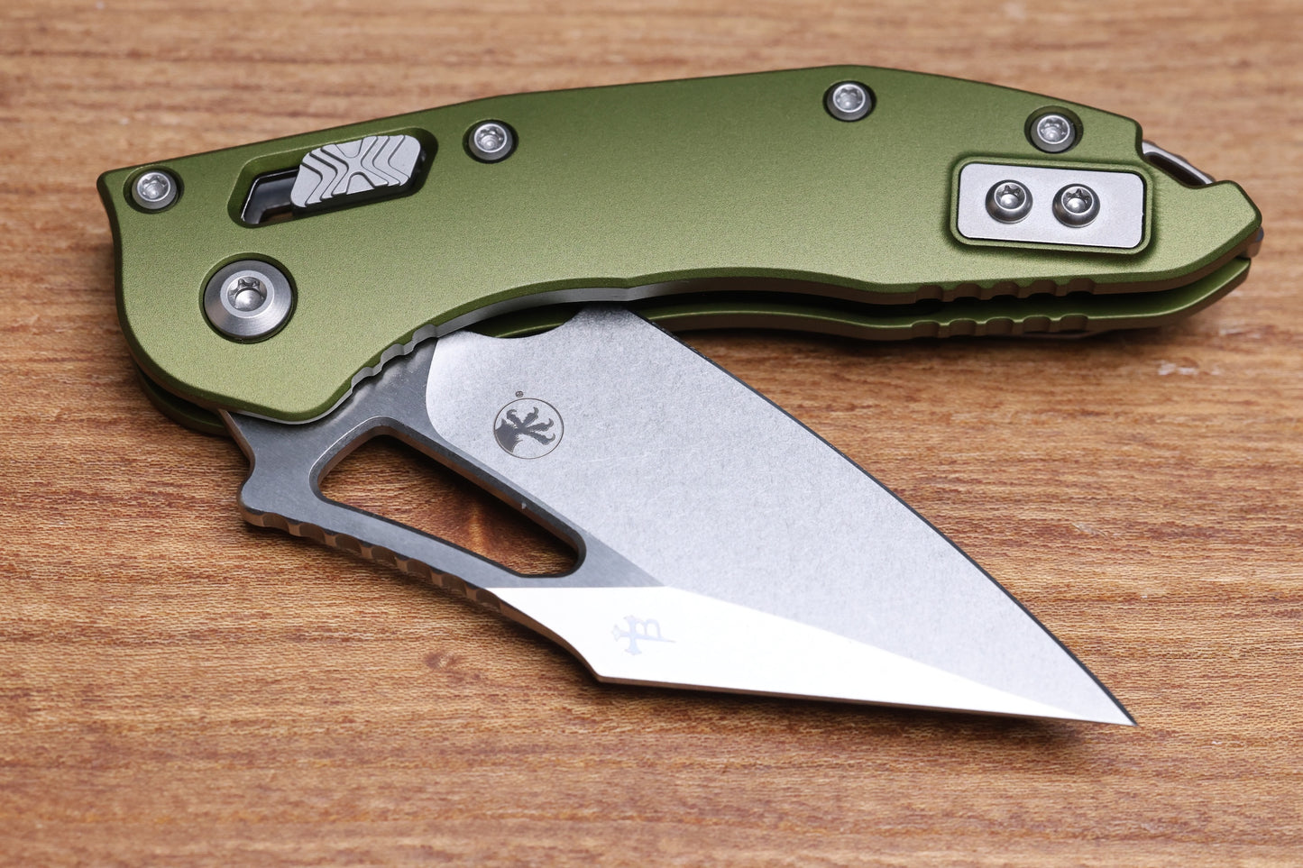 MICROTECH KNIVES MANUAL M-STITCH RAM LOK OD GREEN SMOOTH ALUMINUM HANDLES & STONEWASH M390MK 169MRL-10OD