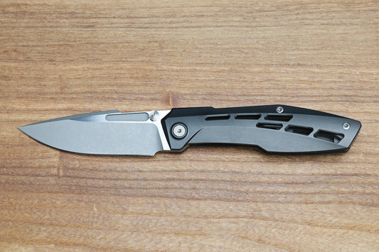 NULL KNIVES RAIDEN R2 - AERO TITANIUM BLACK PVD HANDLE - DARK STONEWASH W/ SATIN FLATS MAGNACUT BLADE