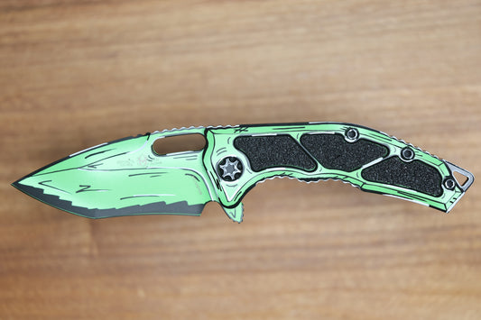 HERETIC KNIVES MEDUSA MANUAL TOXIC GREEN CEL SHADE W/ MAGNACUT RECURVE H010-CS-TX