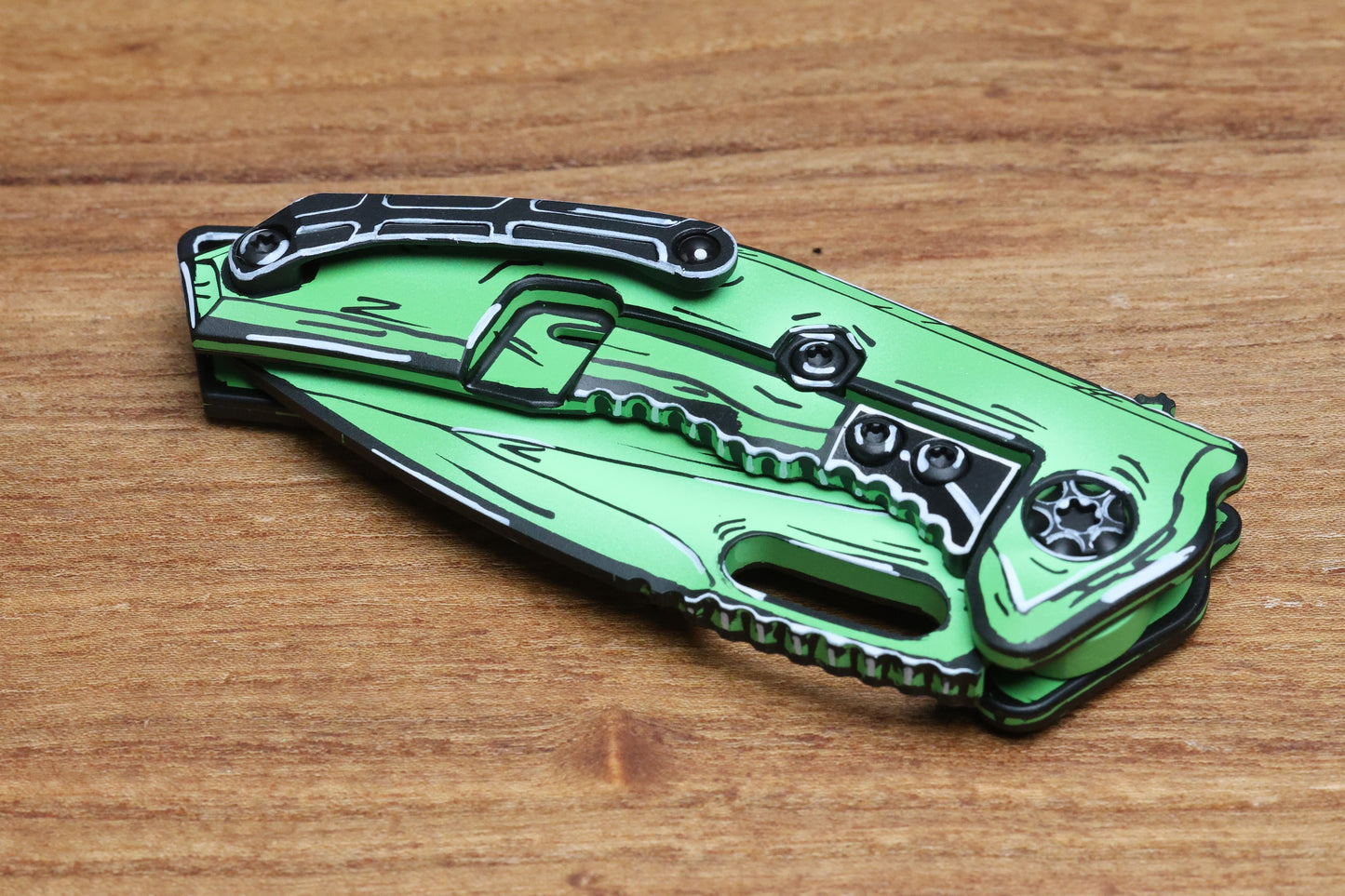 HERETIC KNIVES MEDUSA MANUAL TOXIC GREEN CEL SHADE W/ MAGNACUT RECURVE H010-CS-TX