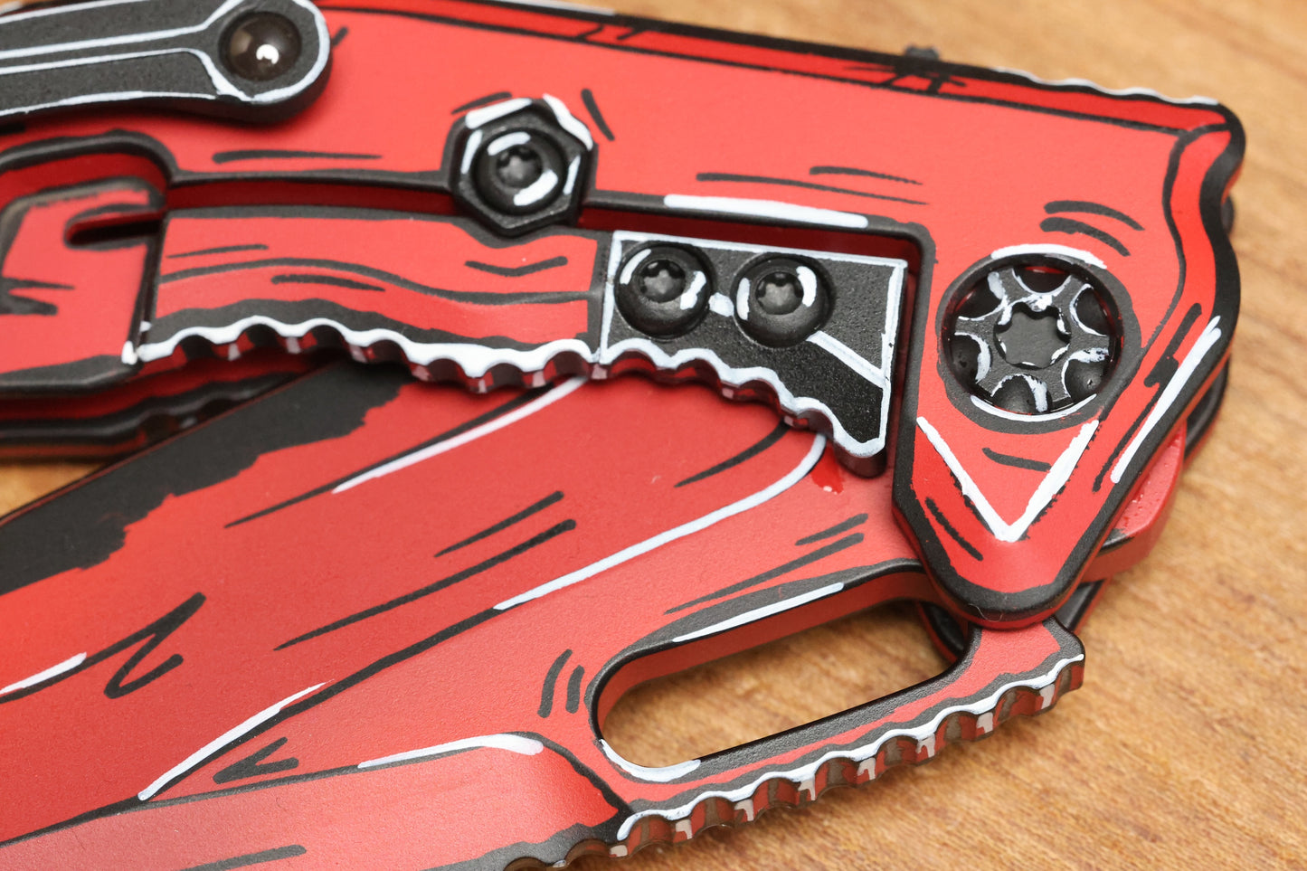 HERETIC KNIVES MEDUSA M/A RED CEL SHADE W/ TANTO MAGNACUT H009-CS-RD