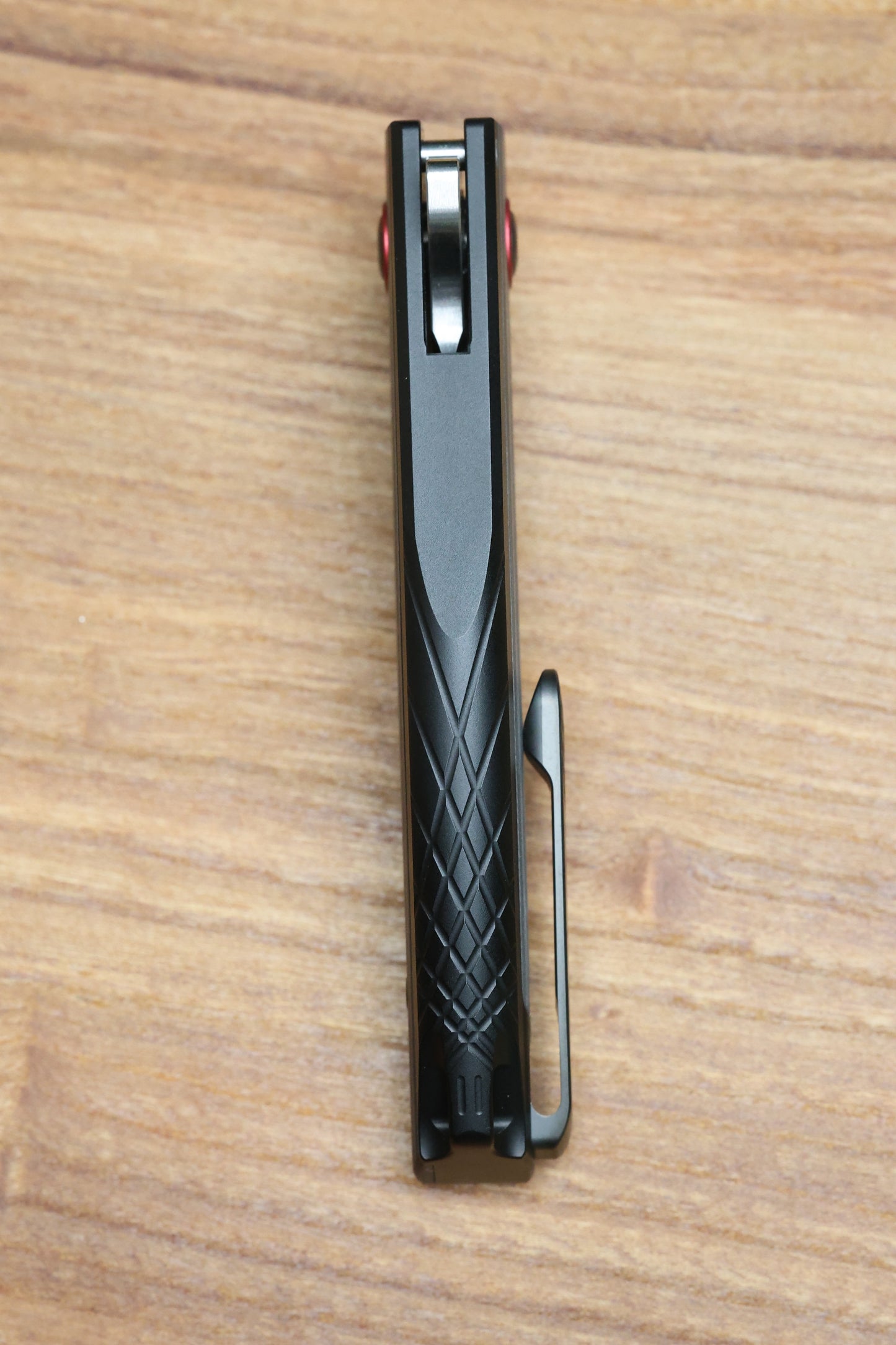 REATE KNIVES JACK JR. BLACK ALUMINUM INTEGRAL HANDLE W/ CARBON FIBER INLAY & RED PIVOT COLLAR & SATIN S30V