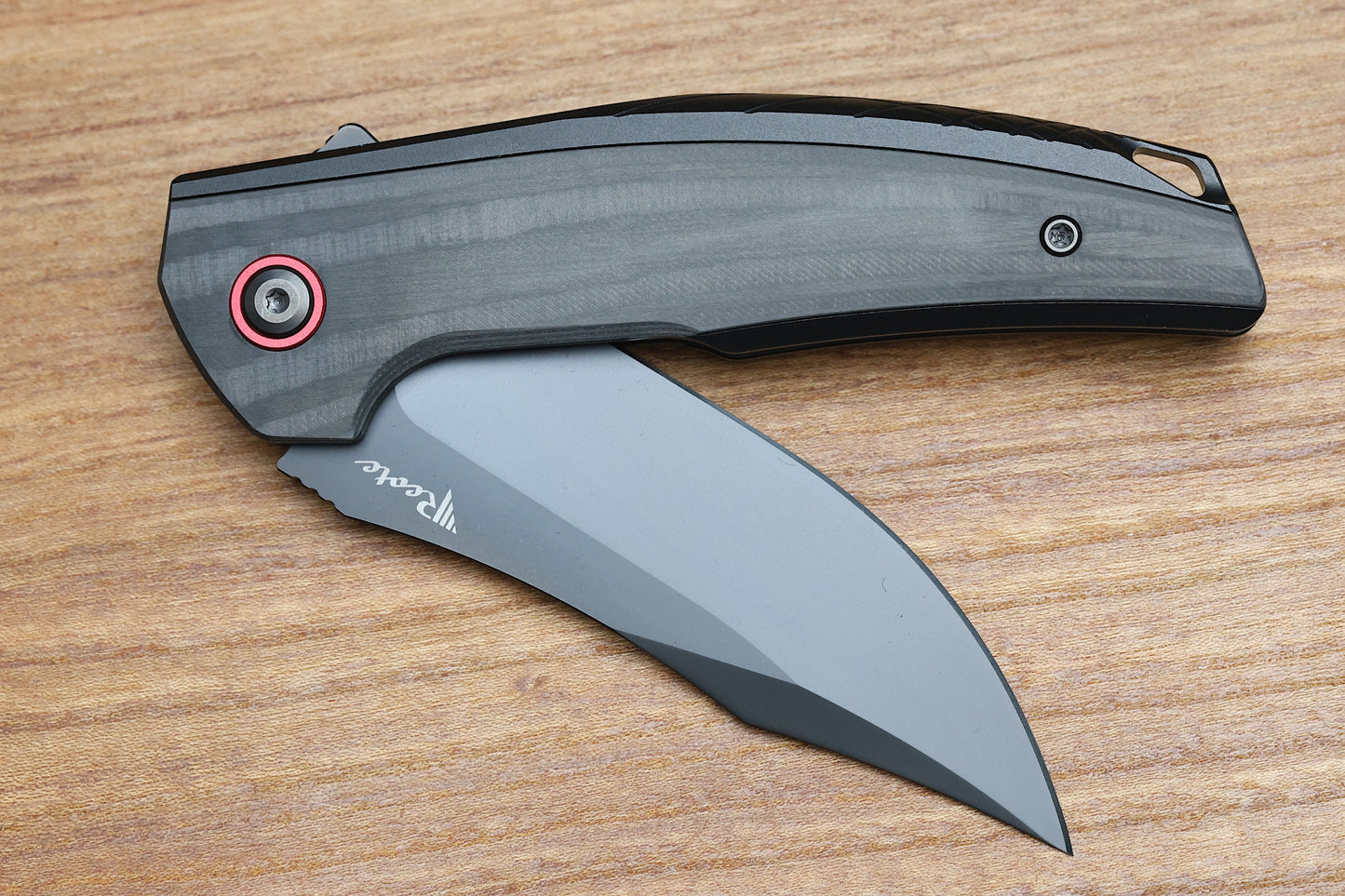 REATE KNIVES JACK JR. BLACK ALUMINUM INTEGRAL HANDLE W/ CARBON FIBER INLAY & RED PIVOT COLLAR & DLC S30V
