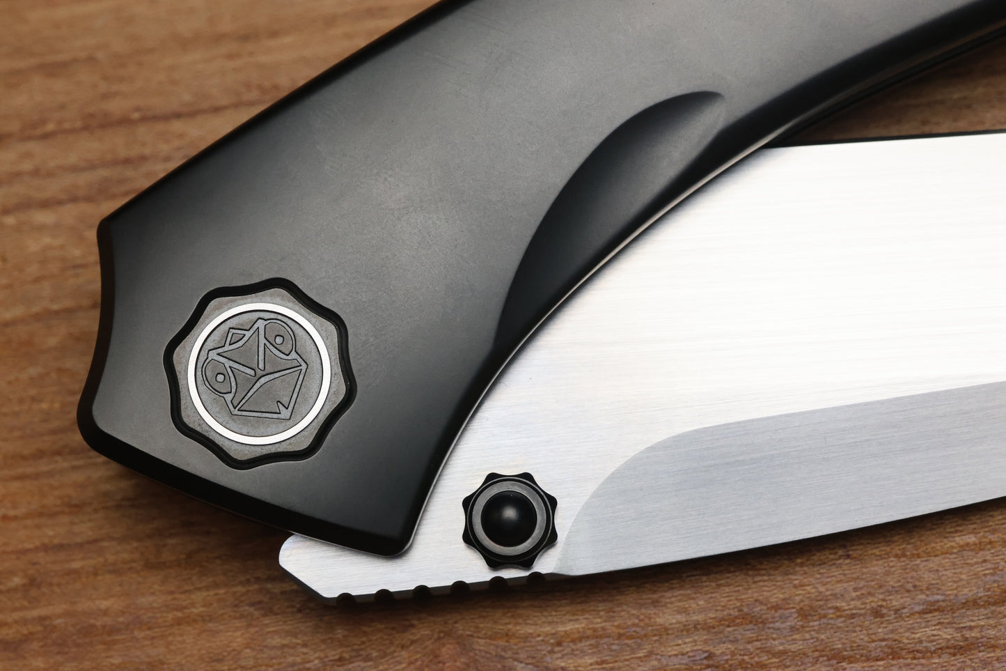 POIKILO BLADE TUNA MIDTECH W/ DLC TITANIUM HANDLES & MIRROR STONEWASH M398