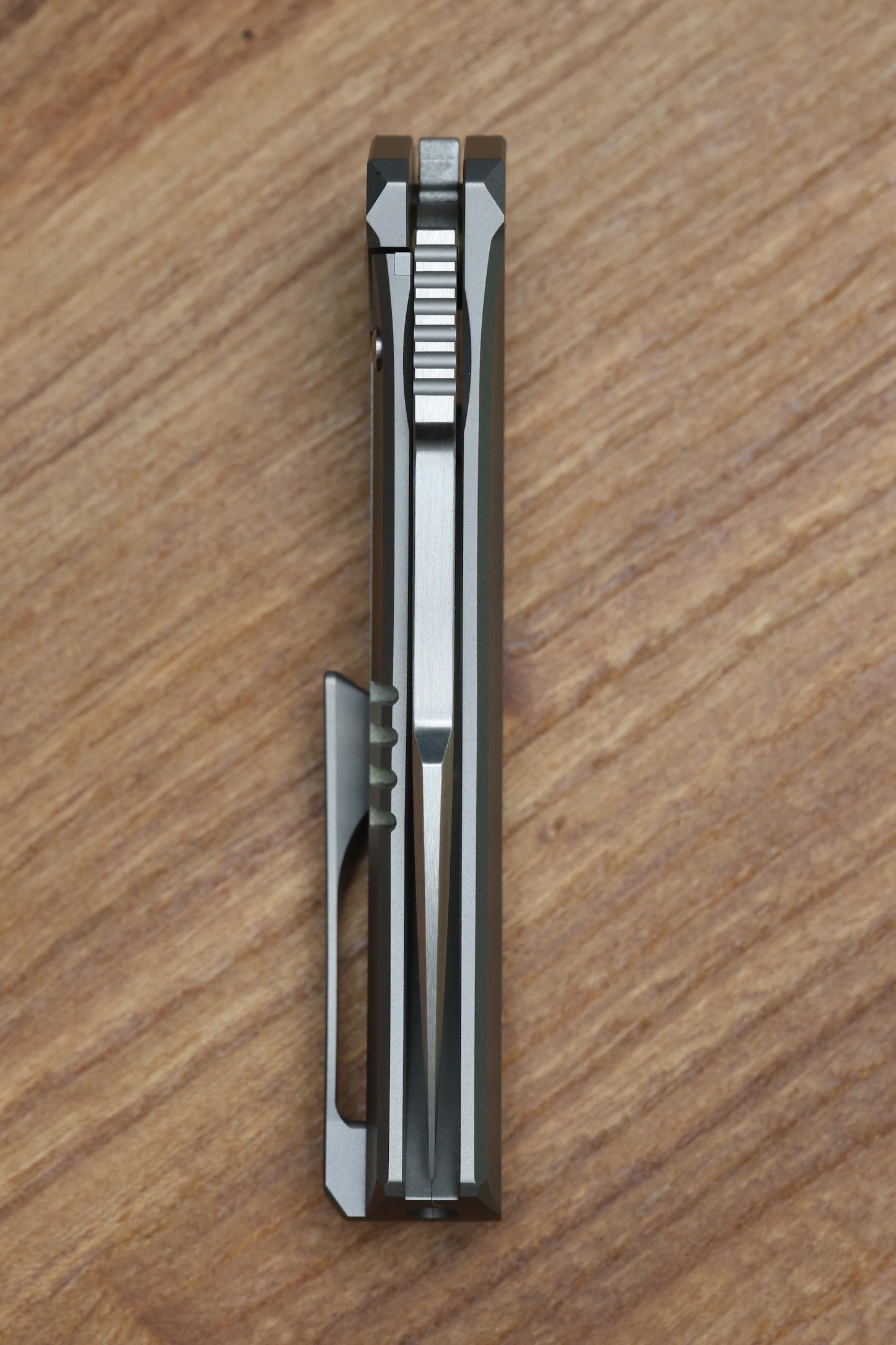 TASHI BHARUCHA SMALL KRYPTON W/ LEE WILLIAMS KICKSTOP TITANIUM HANDLE W/ MONOCHROME DARK TIMASCUS INLAYS & ELMAX