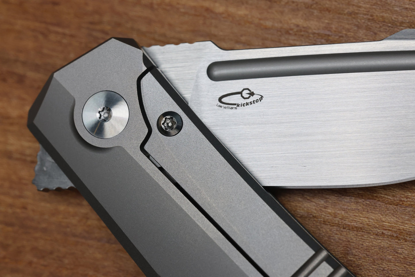 TASHI BHARUCHA SMALL KRYPTON W/ LEE WILLIAMS KICKSTOP TITANIUM HANDLE W/ MONOCHROME DARK TIMASCUS INLAYS & ELMAX