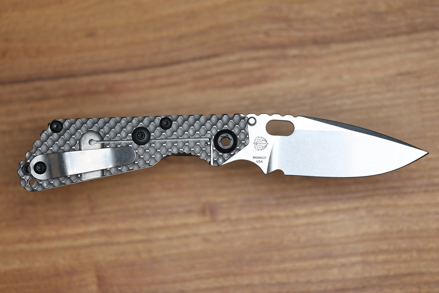 STRIDER KNIVES SNG DGG - DROP POINT MAGNACUT BLADE - TITANIUM HANDLE