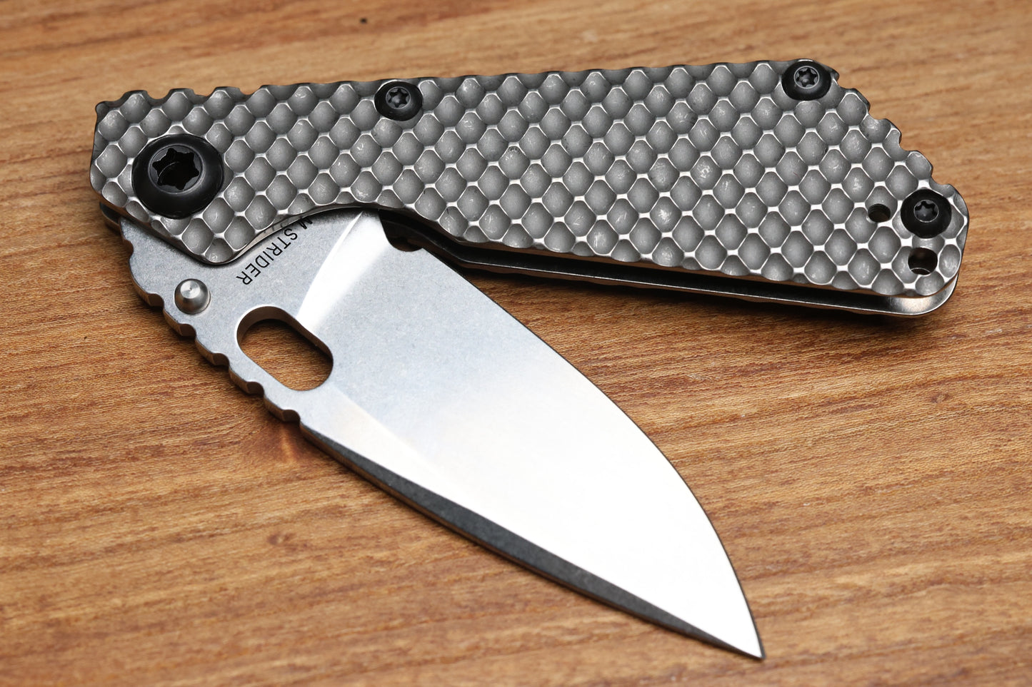 STRIDER KNIVES SNG DGG - DROP POINT MAGNACUT BLADE - TITANIUM HANDLE