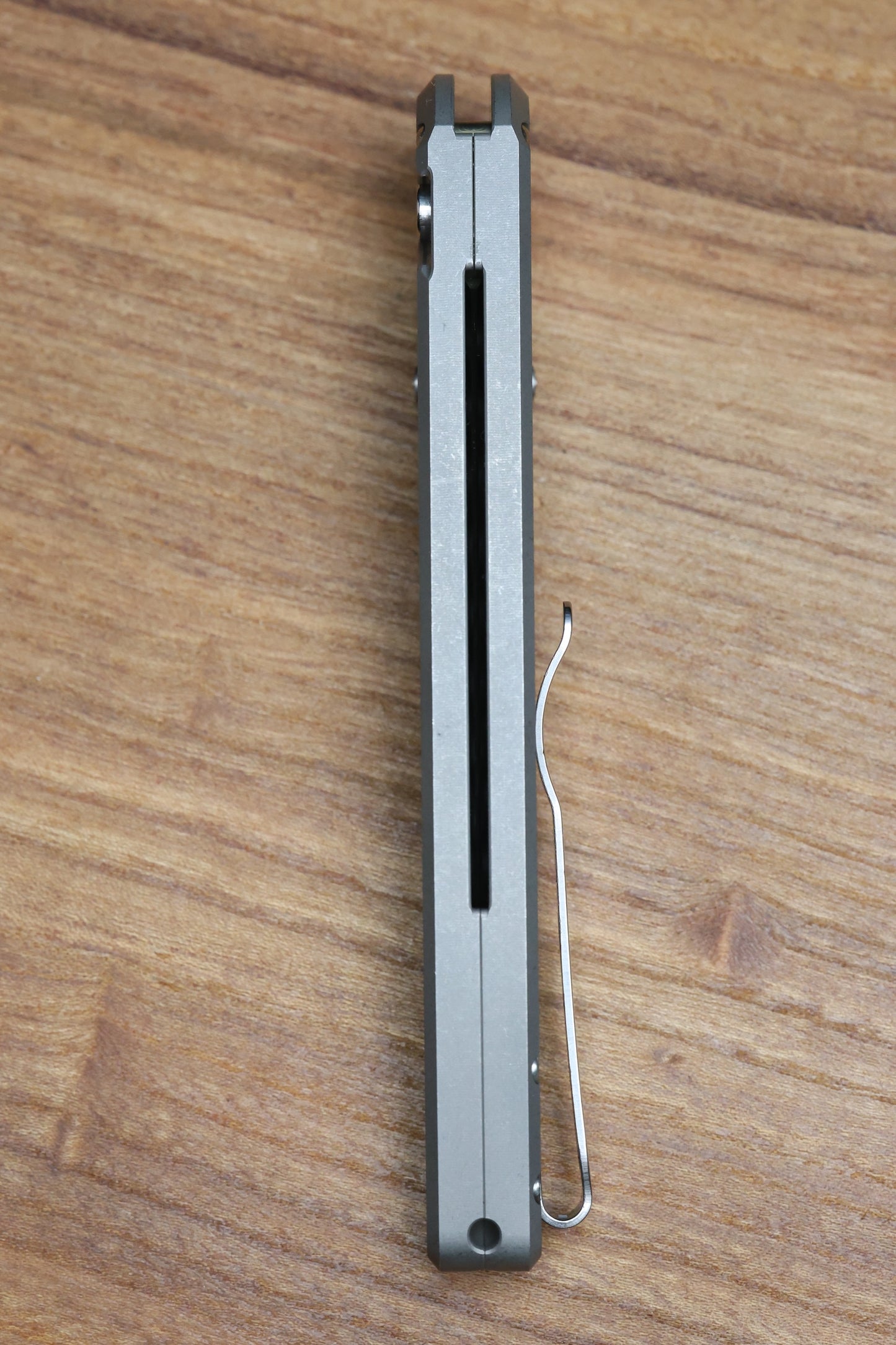 PRO-TECH AVALON PEACE NEIGHBOR 17-4 HANDLE W/ BLACK LIP PEARL BUTTON & CHAD NICHOLS BOOMERANG DAMASCUS
