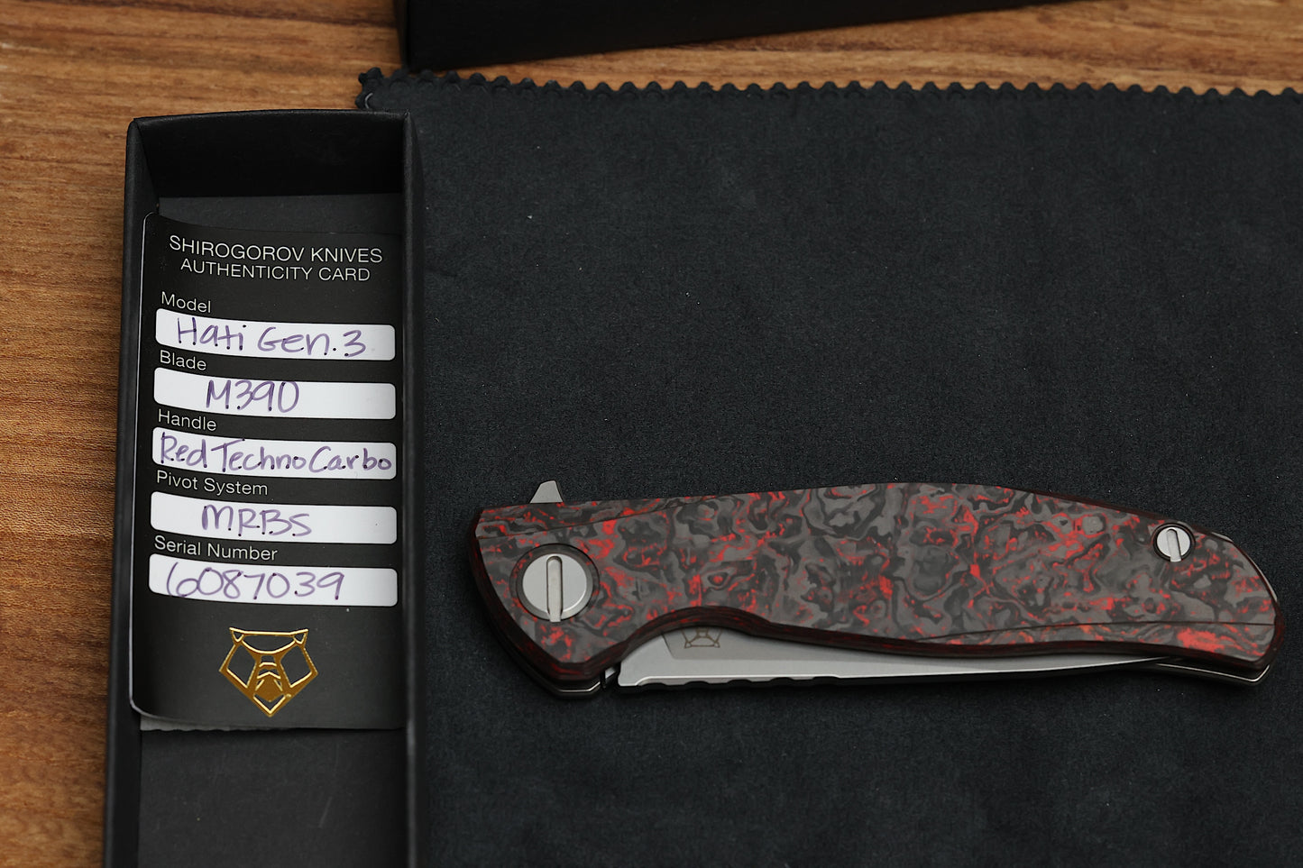 SHIROGOROV HATI GEN 3 – M390 BLADE – RED TECHNOCARBO – MRBS