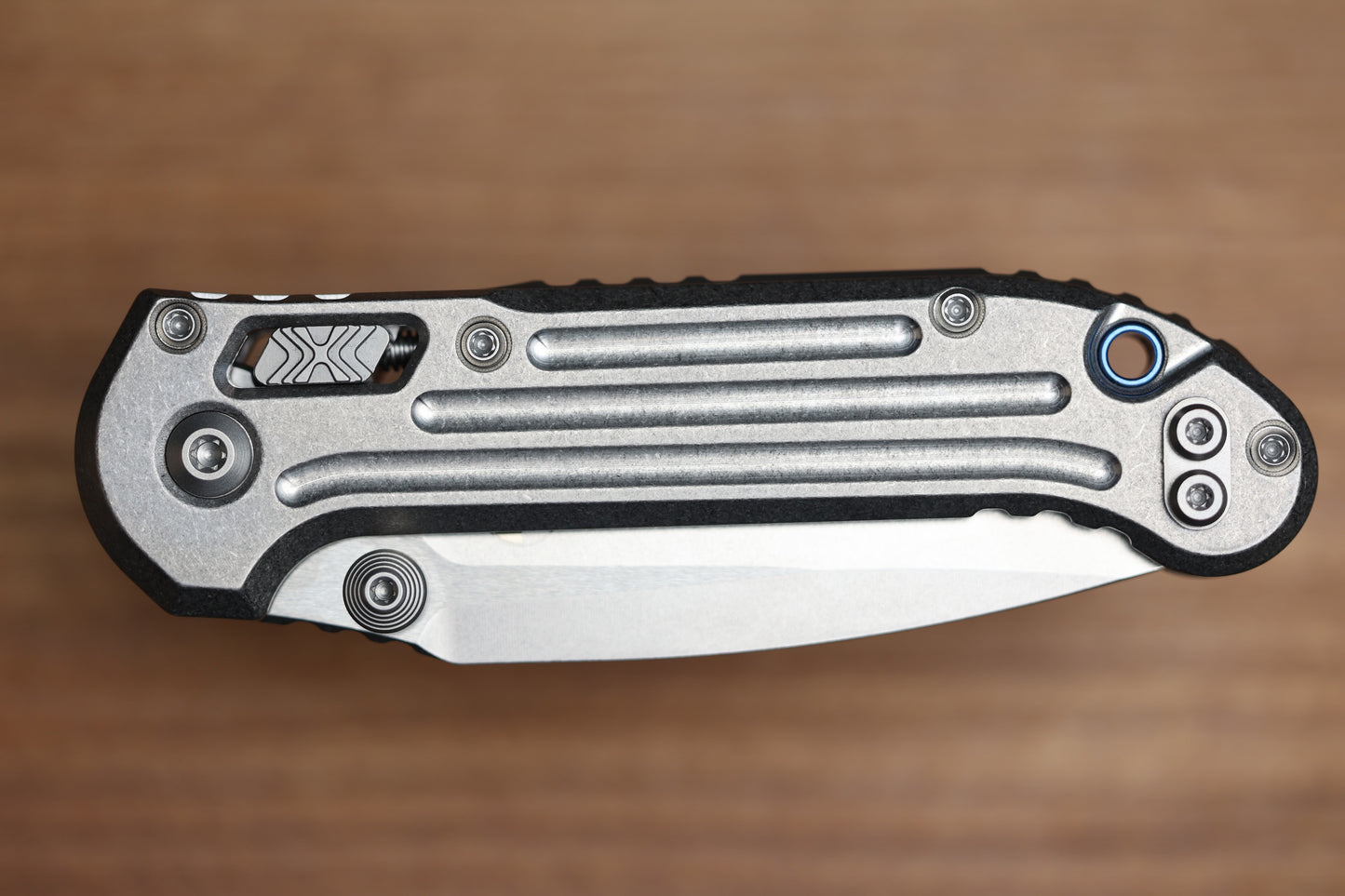 MICROTECH MARFIONE SELECT LUDT RAM-LOK MANUAL GROOVED TITANIUM STONEWASH M390MK BLUE TI ACCENT 1135RLG-10MS2