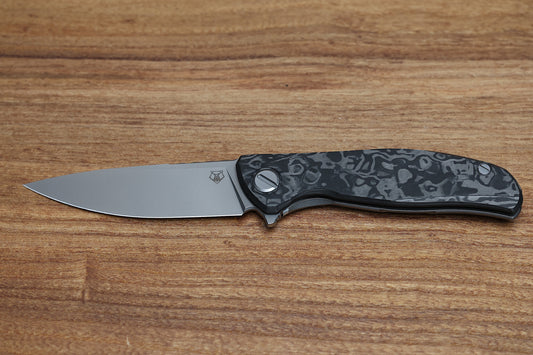 SHIROGOROV HATI GEN 3 – M390 BLADE – MARBLE CARBON FIBER – MRBS