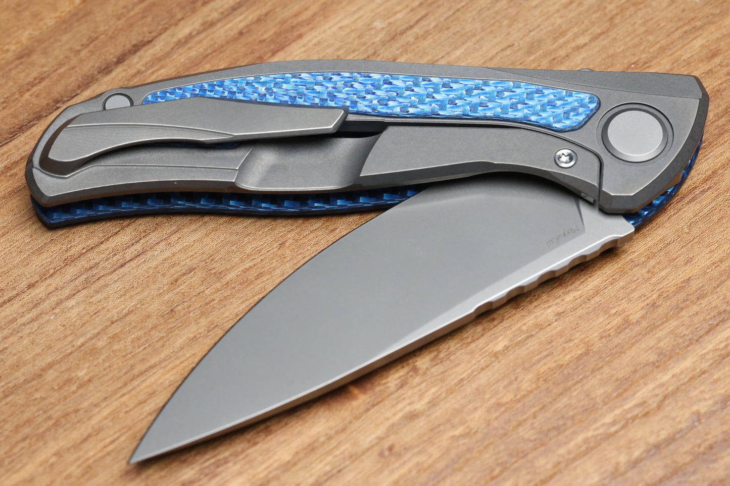 SHIROGOROV HATI BLADESHOW 2026– MAGNACUT BLADE – AZURE ALUTEX – MRBS