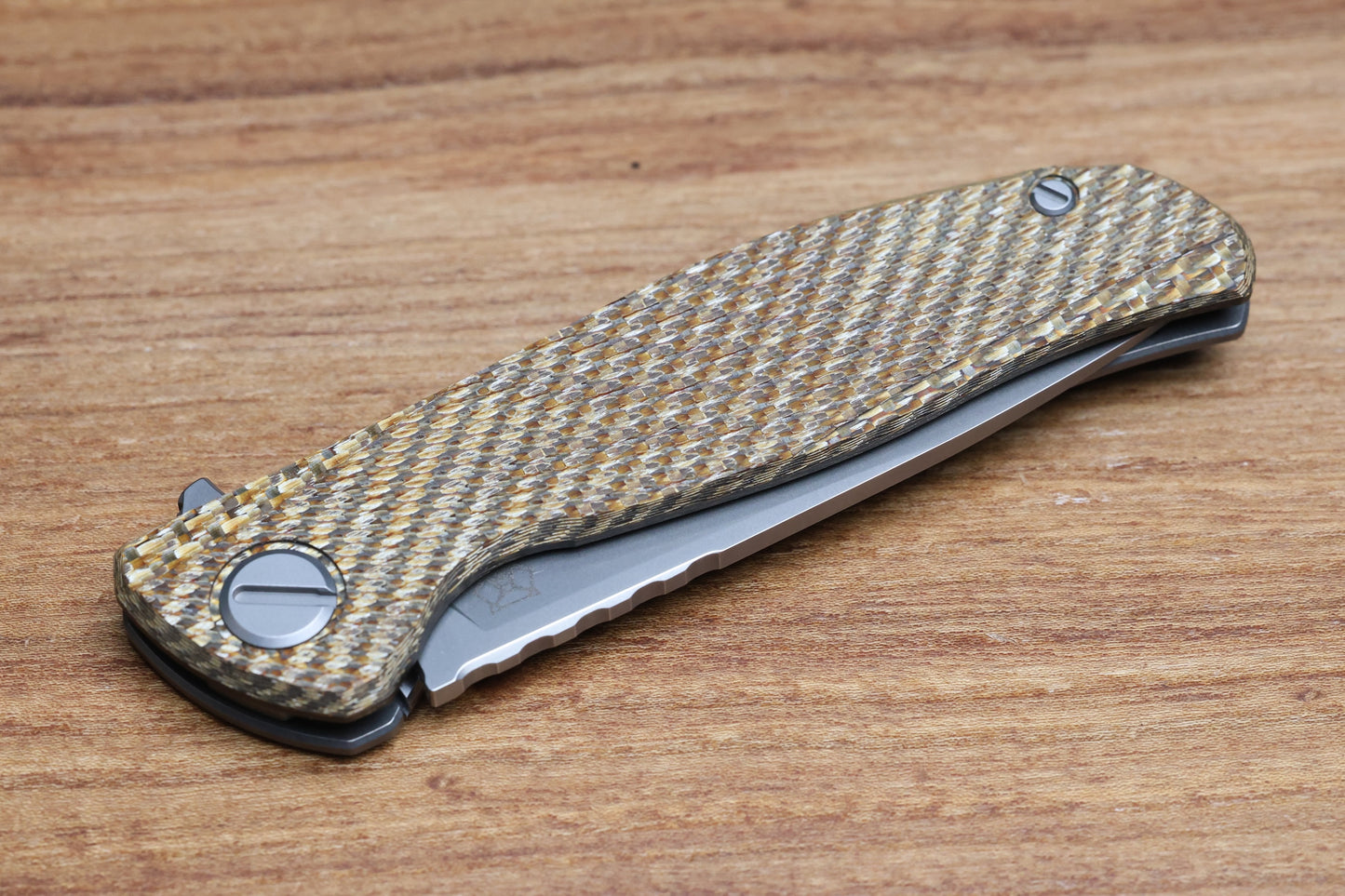 SHIROGOROV HATI BLADESHOW 2026– MAGNACUT BLADE – BROWN ALUTEX – MRBS
