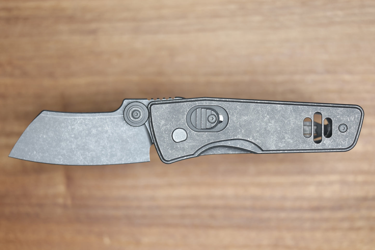 SERGE PANCHENKO GUPPY - BLADESHOW 2026 - TITANIUM HAWK LOCK - MAGNACUT BLADE