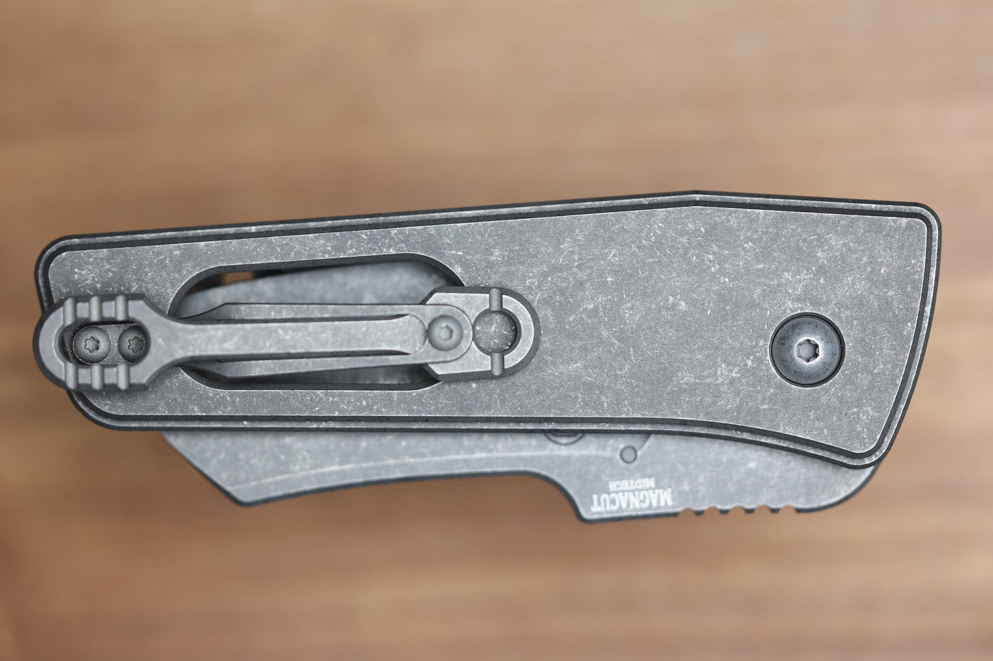 SERGE PANCHENKO GUPPY - BLADESHOW 2026 - TITANIUM HAWK LOCK - MAGNACUT BLADE