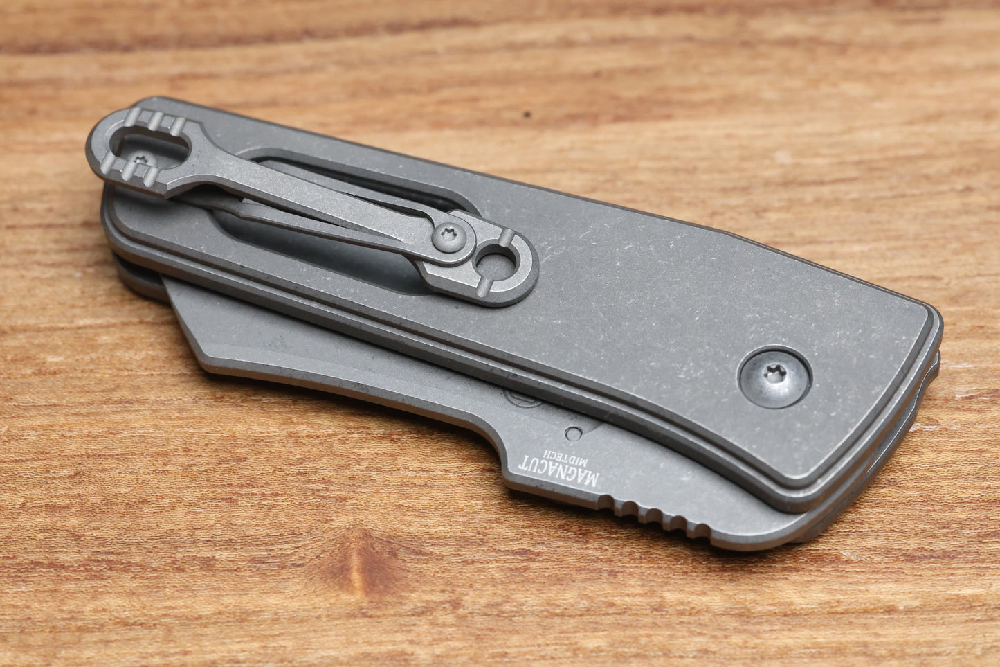 SERGE PANCHENKO GUPPY - BLADESHOW 2026 - TITANIUM HAWK LOCK - MAGNACUT BLADE