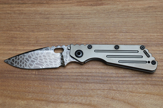 STRIDER KNIVES SMF KRYPTEK CAMO MAGNACUT BLADE, DARK BRONZE TITANIUM TOP, DARK BRONZE TITANIUM FRAME
