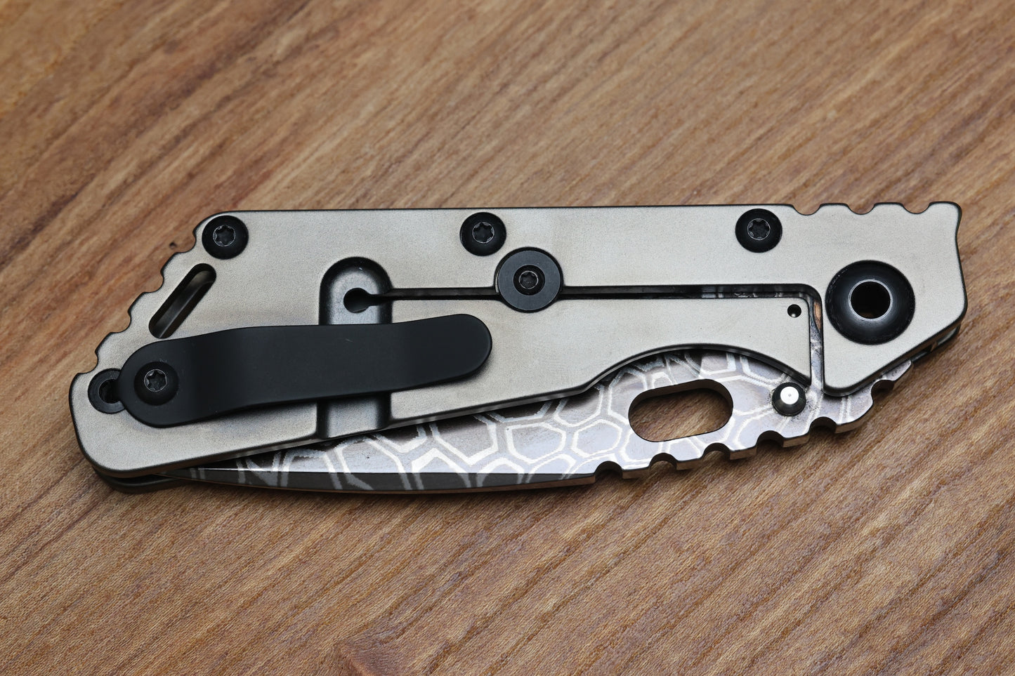 STRIDER KNIVES SMF KRYPTEK CAMO MAGNACUT BLADE, DARK BRONZE TITANIUM TOP, DARK BRONZE TITANIUM FRAME
