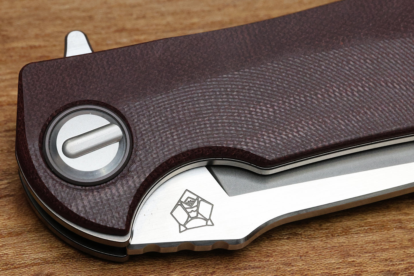 SHIROGOROV “LIMITED EDITION” RJ MARTIN DESIGN SOFT OVERKILL – M398 BLADE – MAROON CANVAS MICARTA HANDLE – RBS