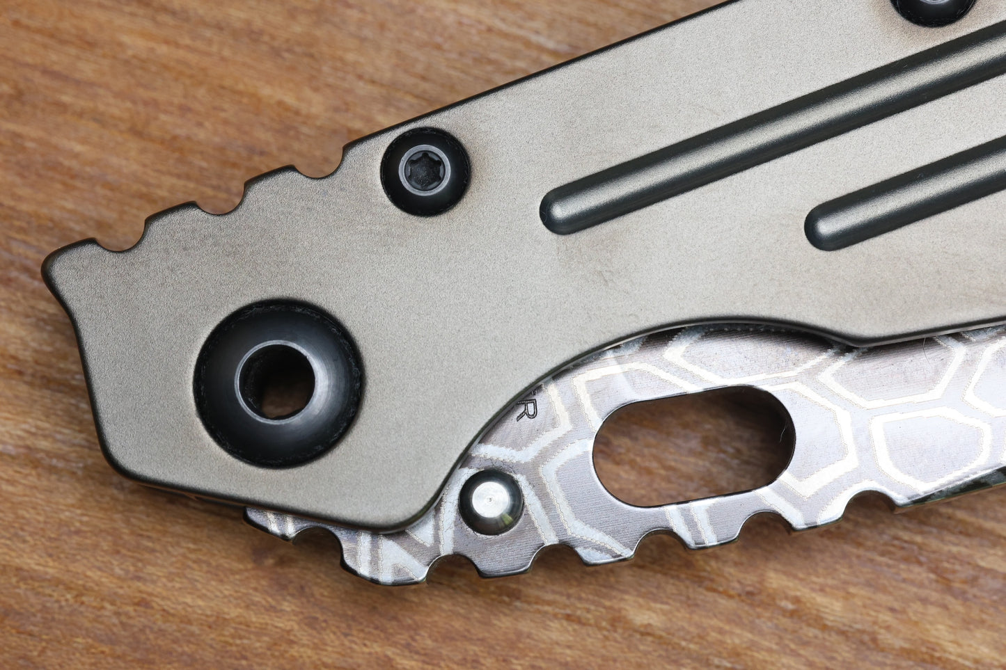 STRIDER KNIVES SMF KRYPTEK CAMO MAGNACUT BLADE, DARK BRONZE TITANIUM TOP, DARK BRONZE TITANIUM FRAME