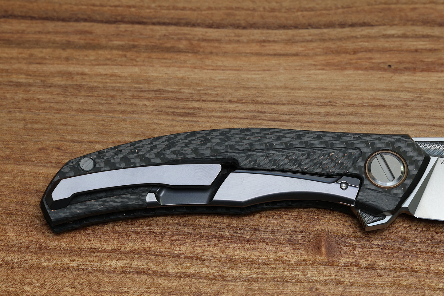 SHIROGOROV CUSTOM DIVISION QUANTUM BRONZE – LIGHTNING STRIKE CARBON FIBER HANDLES – VANADIS 10 BLADE – RBS