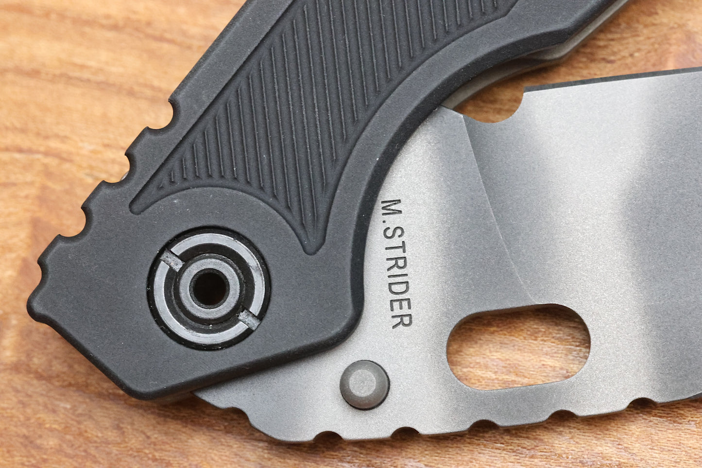 STRIDER KNIVES - SMF - FLAG PATTERN - TIGER STRIPE MAGNACUT