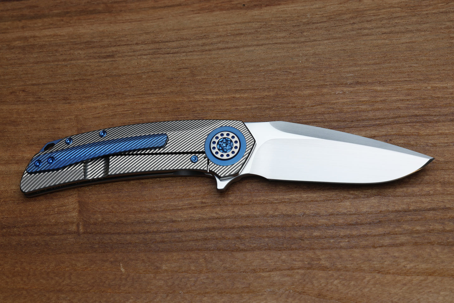 SKIFF MADE BLADES FUGITIVE- CPM154 BLADE, MILLED TITANIUM SCALES, ROYAL BLUE TI BACKSPACER, PIVOT COLLAR AND CLIP, #195
