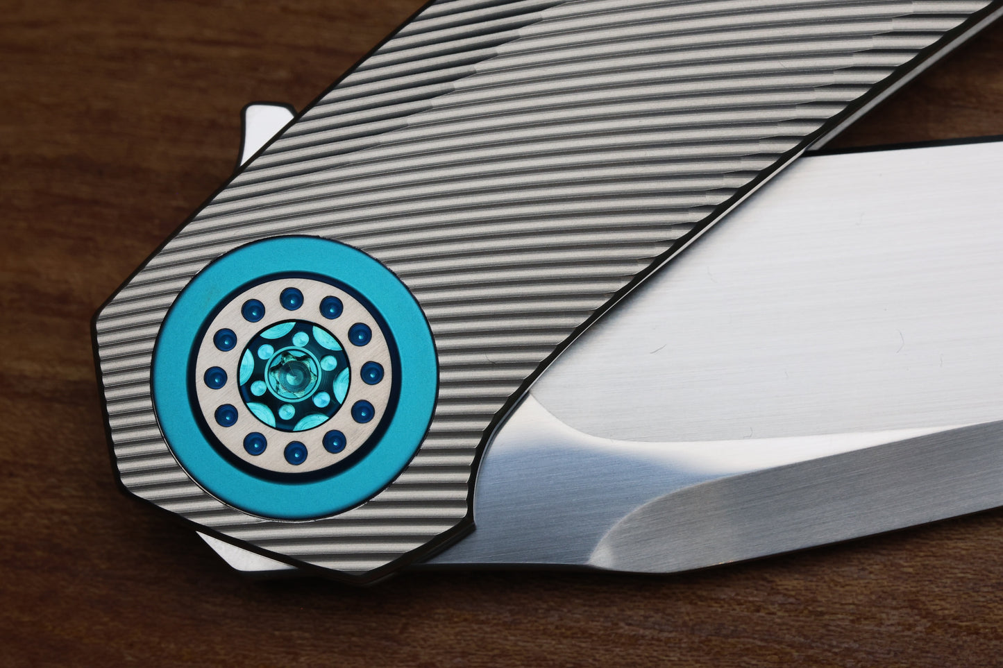 SKIFF MADE BLADES FUGITIVE- CPM154 BLADE, MILLED TITANIUM SCALES, SEA FOAM TI BACKSPACER, PIVOT COLLAR AND CLIP, #201