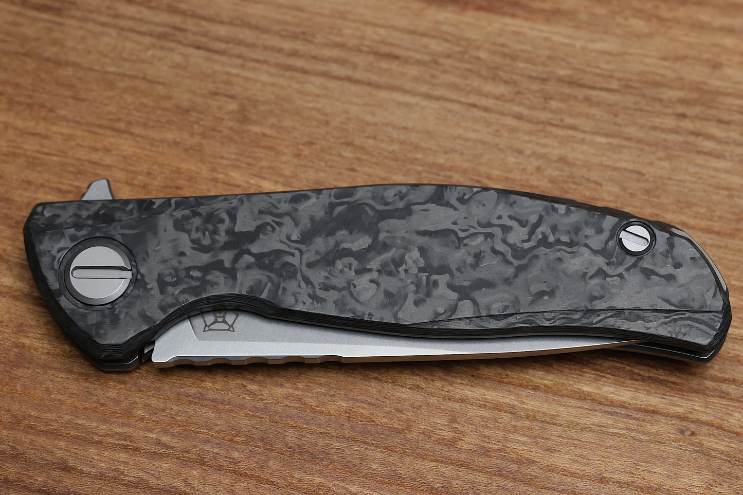 SHIROGOROV HATI GEN 3 – M390 BLADE – MARBLE CARBON FIBER – MRBS