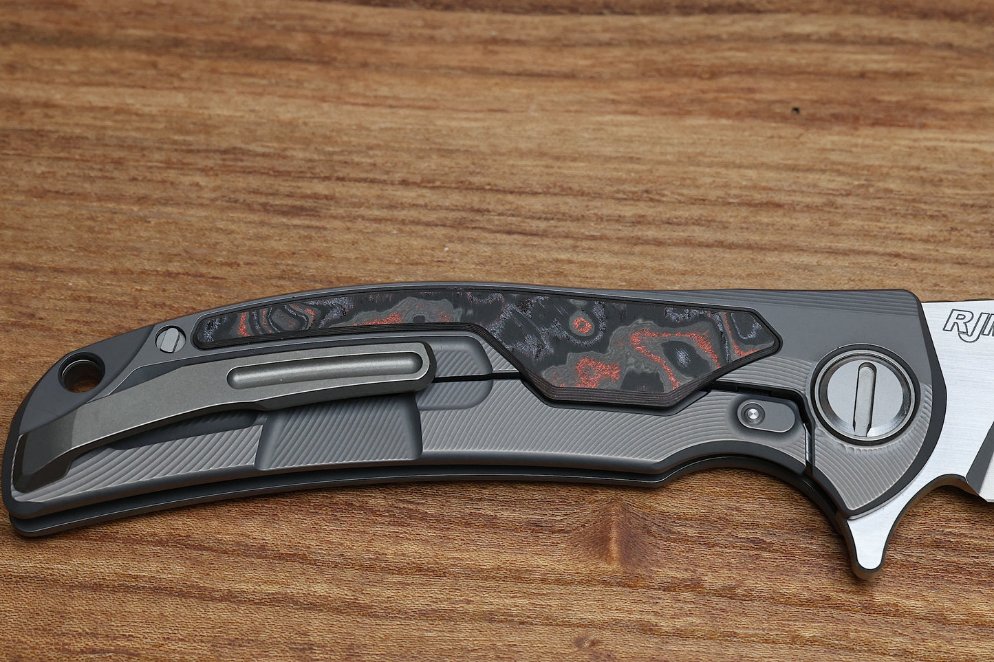 SHIROGOROV “LIMITED EDITION” RJ MARTIN DESIGN MOLTEN OVERKILL – MAGNACUT BLADE – TITANIUM HANDLE W/ LAVA & ASH CARBOTI INLAYS – SRRBS