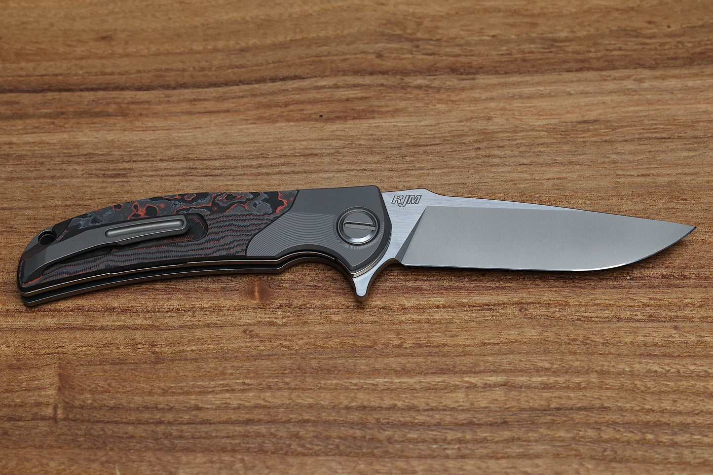 SHIROGOROV “LIMITED EDITION” RJ MARTIN DESIGN RQ36 – TITANIUM/LAVA & ASH CARBOTI HANDLE – S110V BLADE – SRRBS