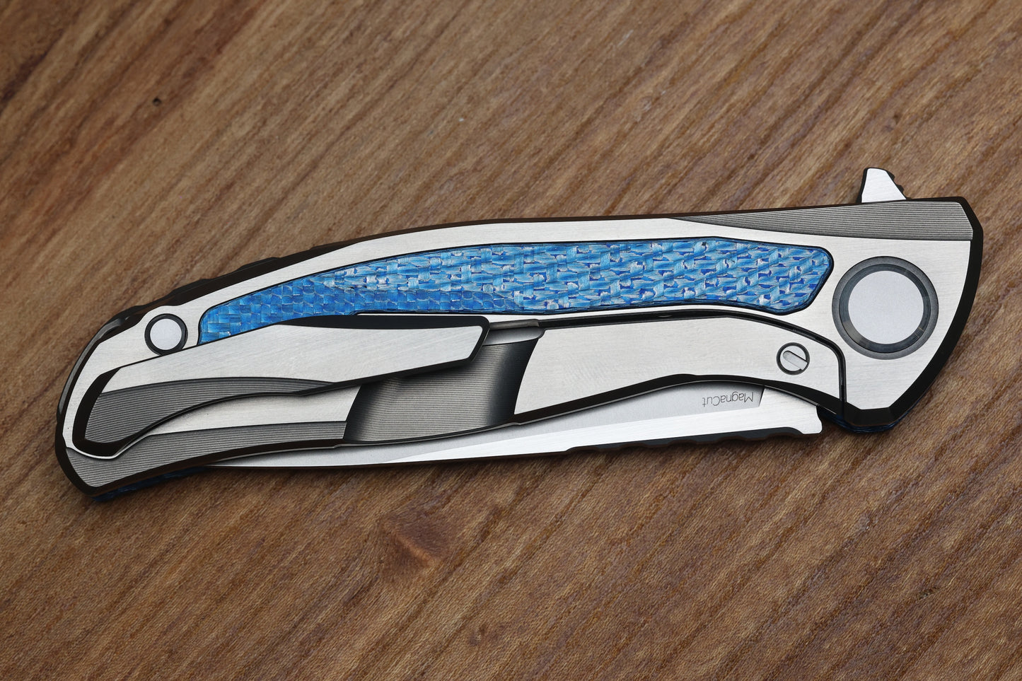 SHIROGOROV KNIVES "SPECIAL EDITION" CHRIS REEVE COLLABORATION HATI CGG - MAGNACUT BLADE - TITANIUM/BLUE ALUTEX HANDLE - MRBS