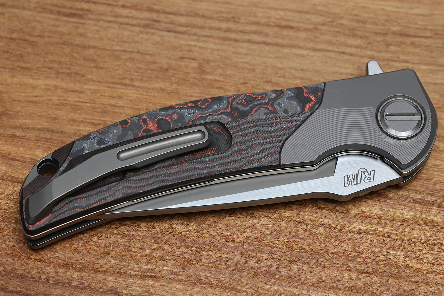 SHIROGOROV “LIMITED EDITION” RJ MARTIN DESIGN RQ36 – TITANIUM/LAVA & ASH CARBOTI HANDLE – S110V BLADE – SRRBS