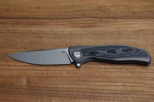 SHIROGOROV CUSTOM DIVISION F95NL – ELECTROWEAVE CARBOTI/TITANIUM HANDLE – VANAX 37 BLADE – SRRBS