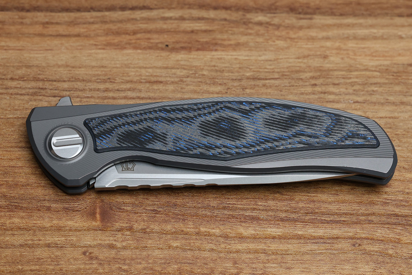 SHIROGOROV CUSTOM DIVISION F95NL – ELECTROWEAVE CARBOTI/TITANIUM HANDLE – VANAX 37 BLADE – SRRBS