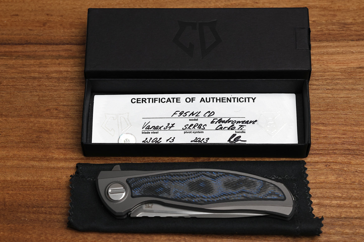 SHIROGOROV CUSTOM DIVISION F95NL – ELECTROWEAVE CARBOTI/TITANIUM HANDLE – VANAX 37 BLADE – SRRBS