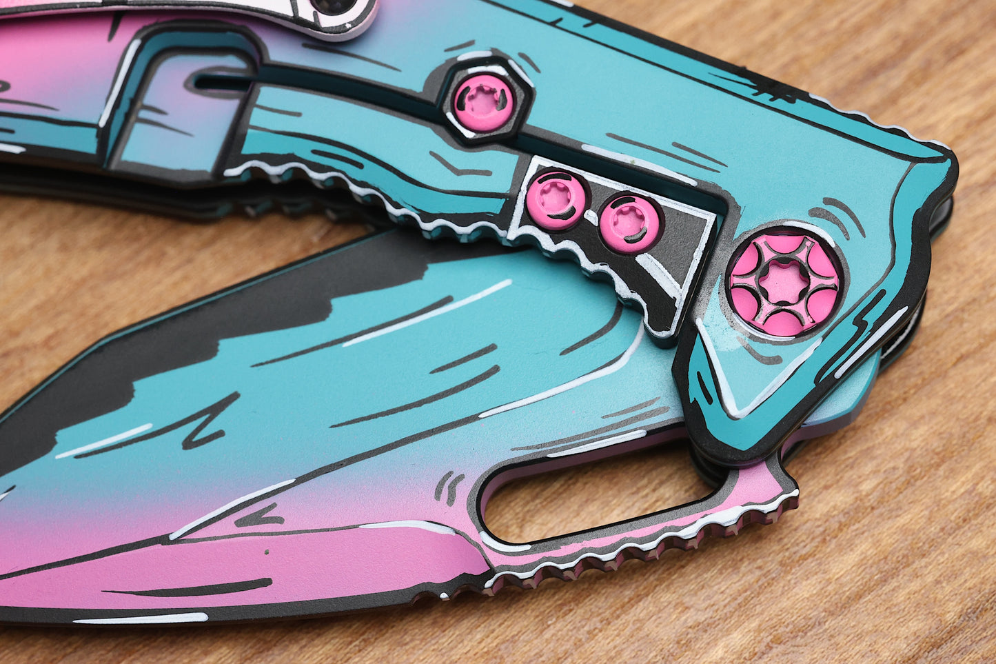 HERETIC KNIVES MEDUSA MANUAL - TANTO - MIAMI VICE - CEL SHADING - H009-CS-MV