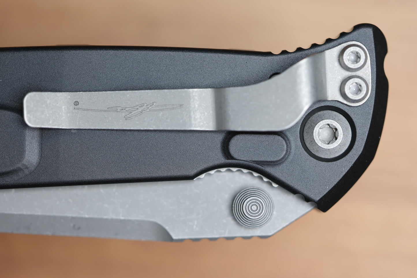 MICROTECH SOCOM ELITE WARCOM W/ BLACK HANDLES & APOCALYPTIC 259-10APS