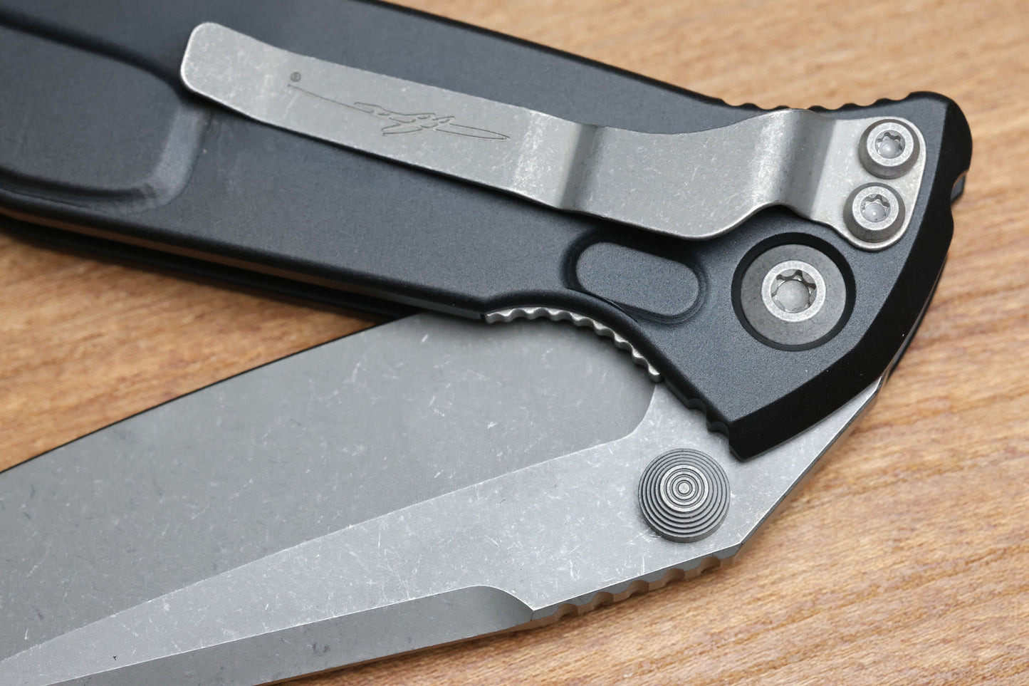 MICROTECH SOCOM ELITE WARCOM W/ BLACK HANDLES & APOCALYPTIC 259-10APS