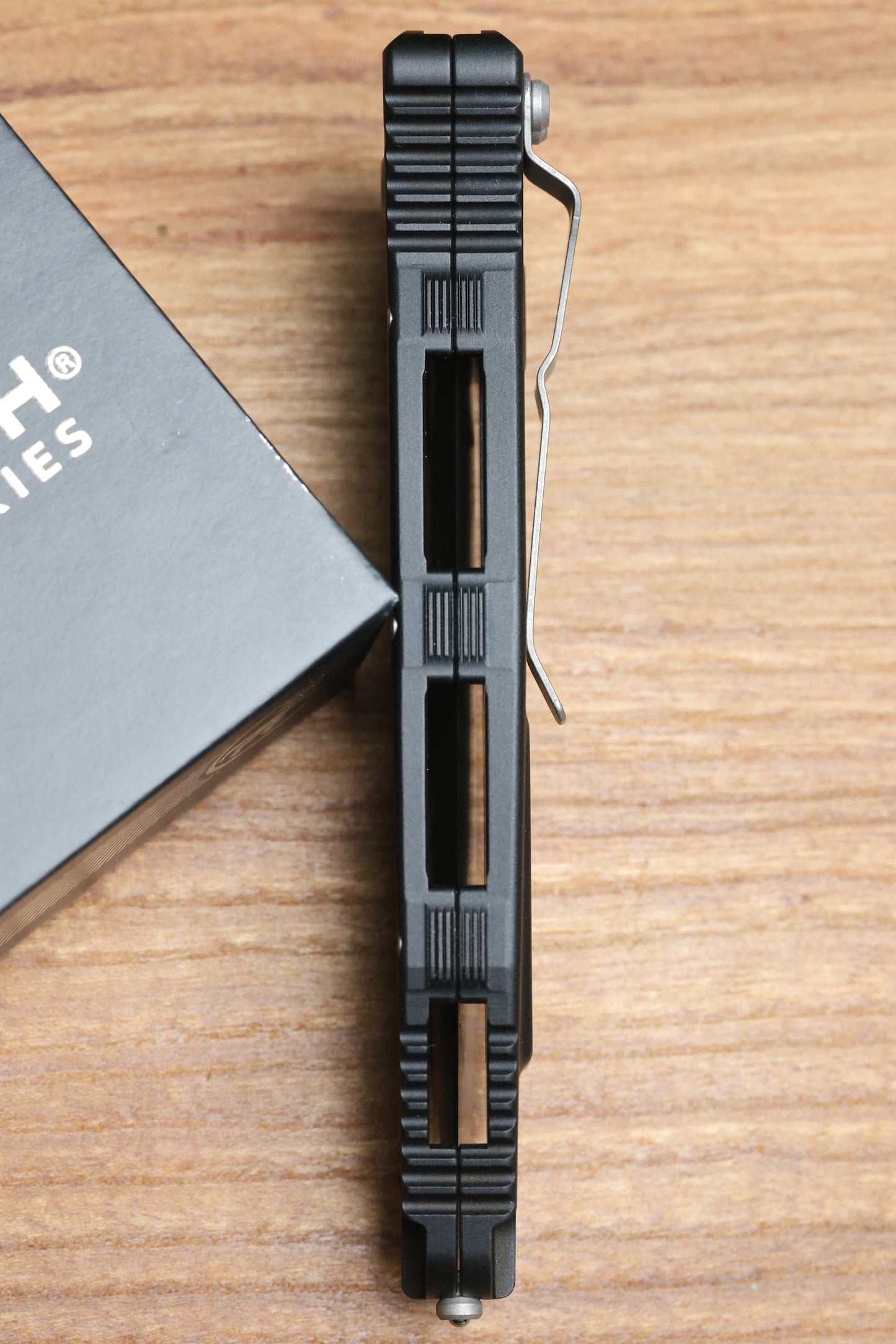 MICROTECH SOCOM ELITE WARCOM W/ BLACK HANDLES & APOCALYPTIC 259-10APS