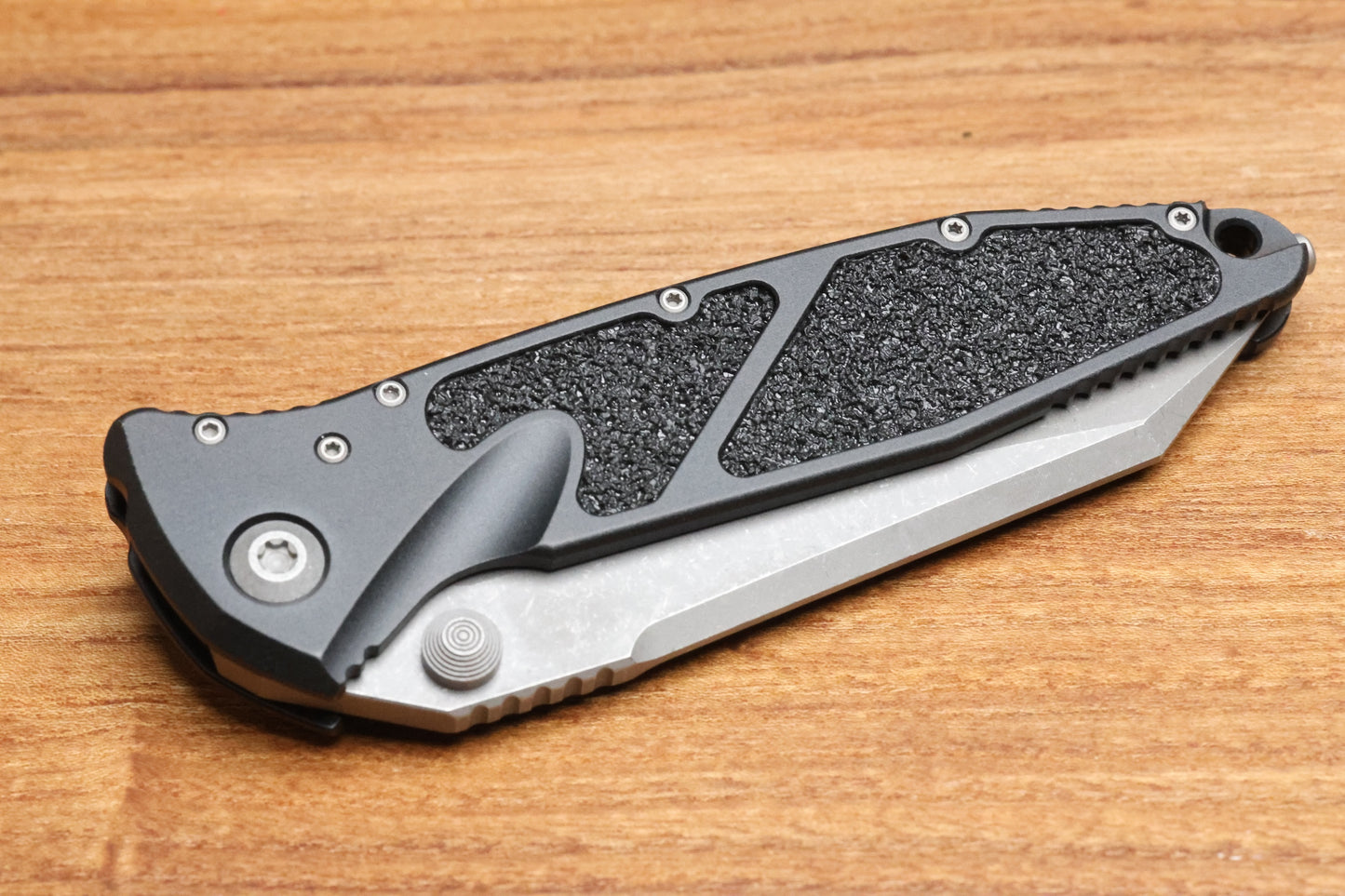 MICROTECH SOCOM ELITE WARCOM W/ BLACK HANDLES & APOCALYPTIC 259-10APS