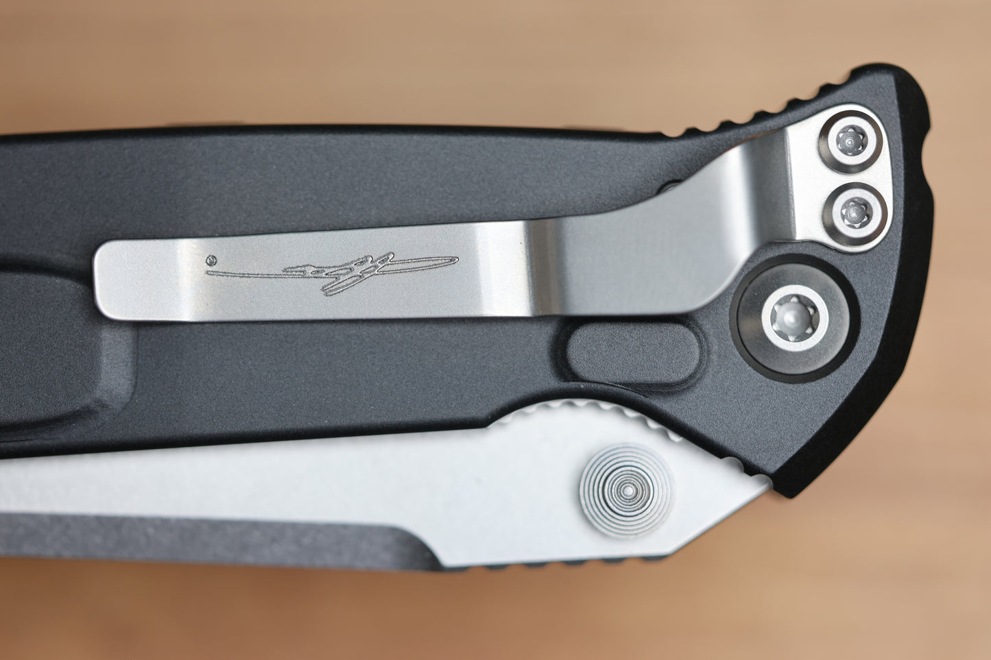 MICROTECH SOCOM ELITE WARCOM W/ BLACK HANDLES & STONEWASH 259-10S