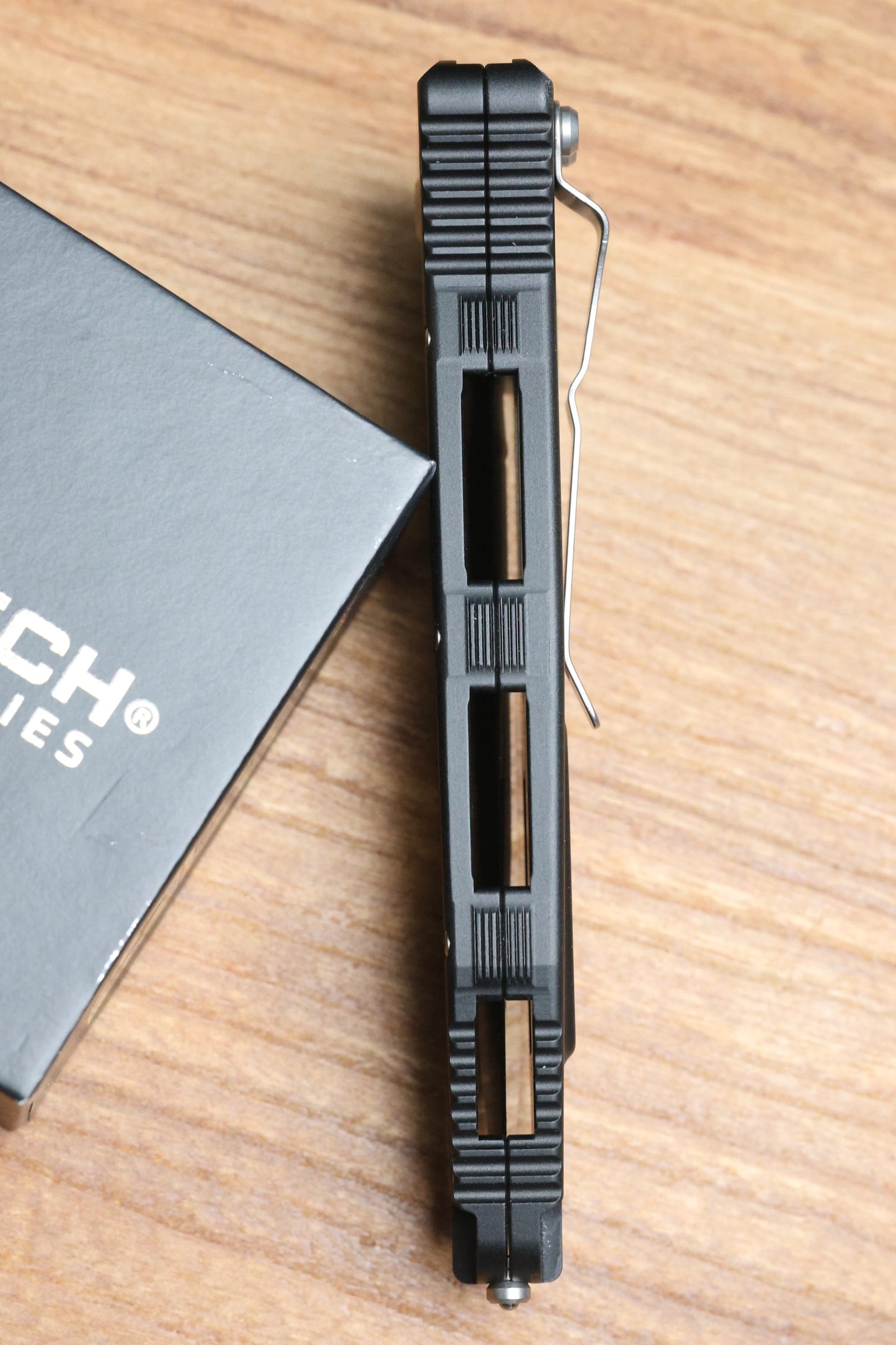 MICROTECH SOCOM ELITE WARCOM W/ BLACK HANDLES & STONEWASH 259-10S