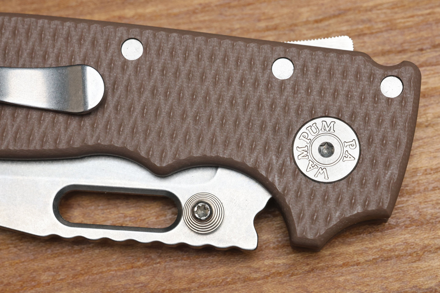 DEMKO KNIVES MG AD20S W/TEXTURED EARTH G10 HANDLE & 20CV CLIP POINT BLADE