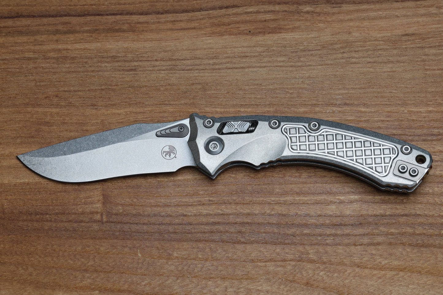 MICROTECH KNIVES "MARFIONE SELECT" AMPHIBIAN - RAM-LOK STONEWASH FINISH FRAG PATTERN TITANIUM W/ BRONZE TITANIUM ACCENT 137RL-10FRMS1