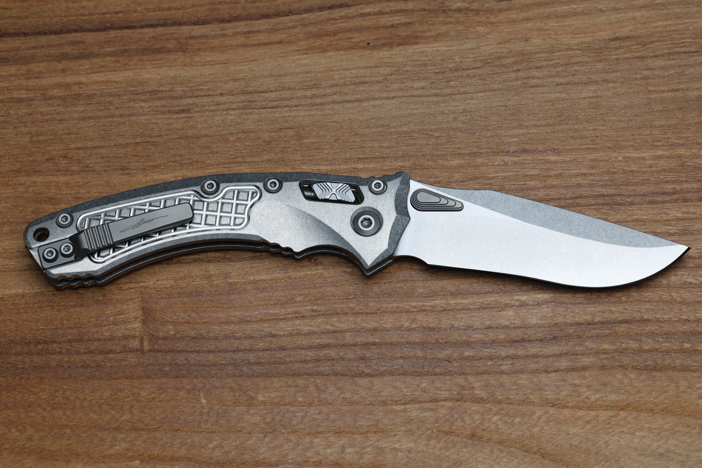 MICROTECH KNIVES "MARFIONE SELECT" AMPHIBIAN - RAM-LOK STONEWASH FINISH FRAG PATTERN TITANIUM W/ BRONZE TITANIUM ACCENT 137RL-10FRMS1
