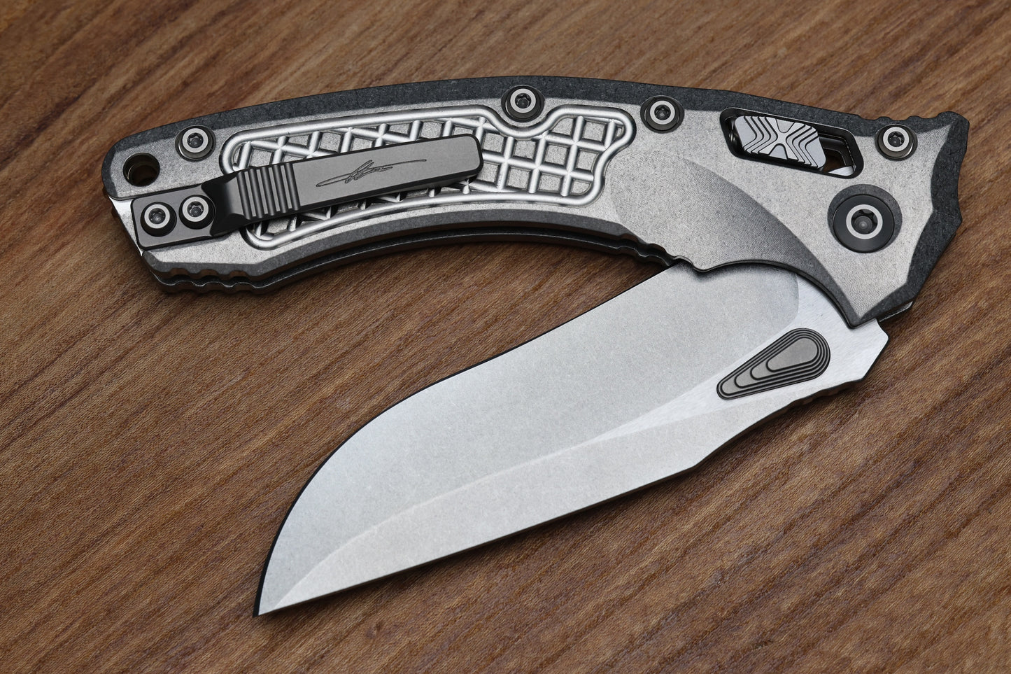 MICROTECH KNIVES "MARFIONE SELECT" AMPHIBIAN - RAM-LOK STONEWASH FINISH FRAG PATTERN TITANIUM W/ BRONZE TITANIUM ACCENT 137RL-10FRMS1