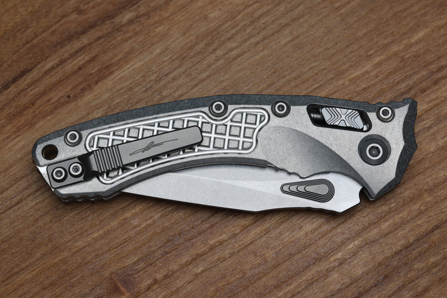 MICROTECH KNIVES "MARFIONE SELECT" AMPHIBIAN - RAM-LOK STONEWASH FINISH FRAG PATTERN TITANIUM W/ BRONZE TITANIUM ACCENT 137RL-10FRMS1