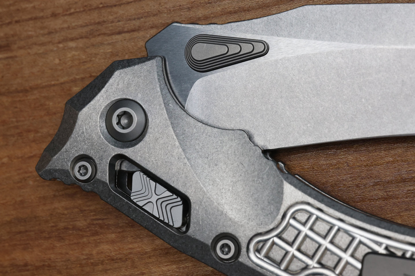 MICROTECH KNIVES "MARFIONE SELECT" AMPHIBIAN - RAM-LOK STONEWASH FINISH FRAG PATTERN TITANIUM W/ BRONZE TITANIUM ACCENT 137RL-10FRMS1